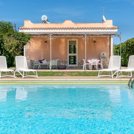 Villa Bouganville Con Piscina By Wonderful Italy Siraküza Dış mekan fotoğraf