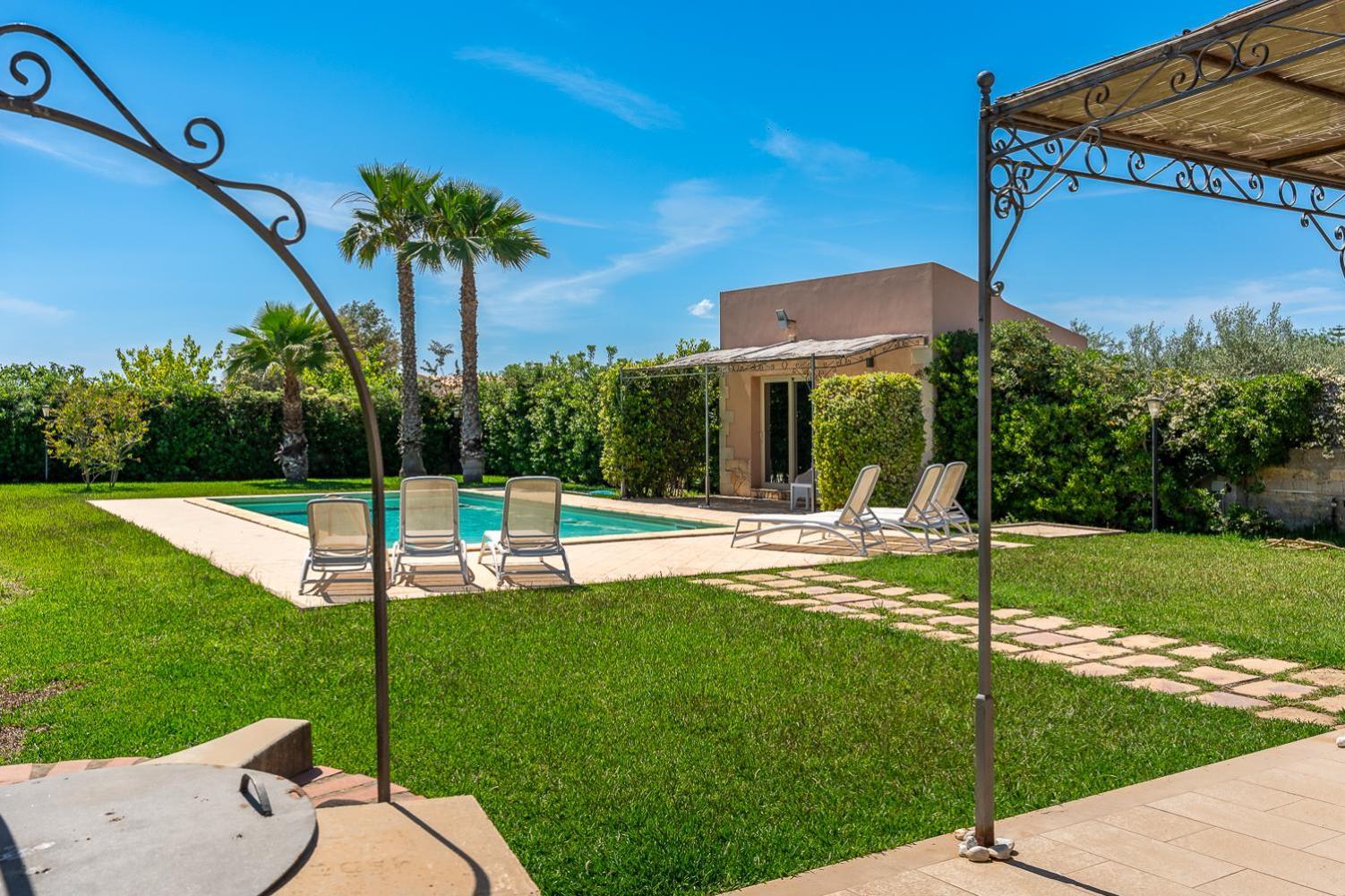 Villa Bouganville Con Piscina By Wonderful Italy Siraküza Dış mekan fotoğraf